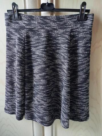 Rok - Maat 40 beschikbaar voor biedingen