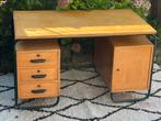 Bauhaus-bureau, Ophalen, Bureau