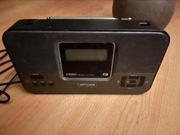 Muse Stereo - Radio en Wekker beschikbaar voor biedingen