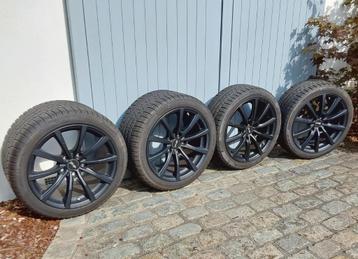 Pneus hiver pour Porsche 285/35-19 et 235/40-19 beschikbaar voor biedingen