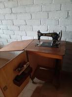 Antieke Anker naaimachine in kast, Ophalen
