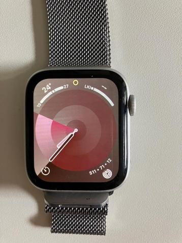 ↘️Prijsverlaging Apple Watch Series 4 GPS44mm Silver Al Whit beschikbaar voor biedingen
