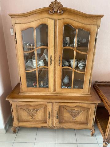 Dressoir + buffetketting beschikbaar voor biedingen