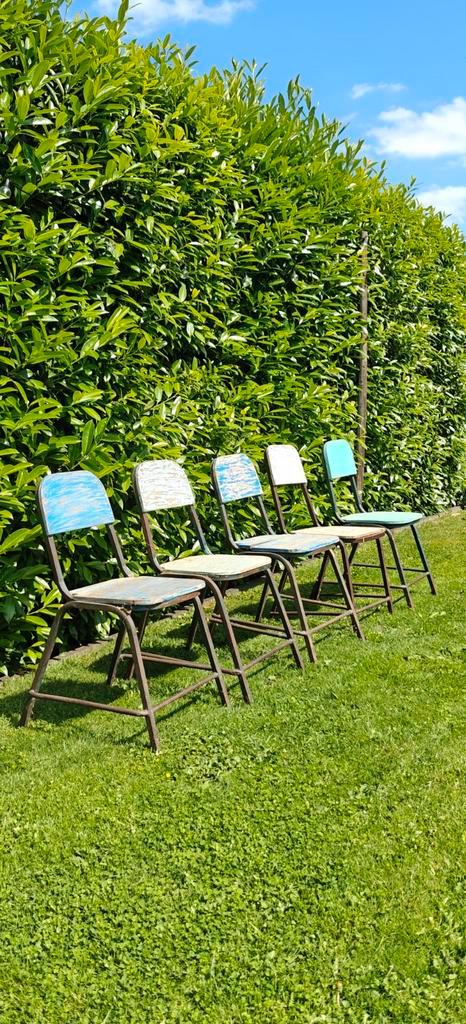 5x Retro stoelen – Vintage & Stoer
Set van 5 metalen stoelen, Tuin en Terras, Tuinstoelen, Gebruikt, Ophalen