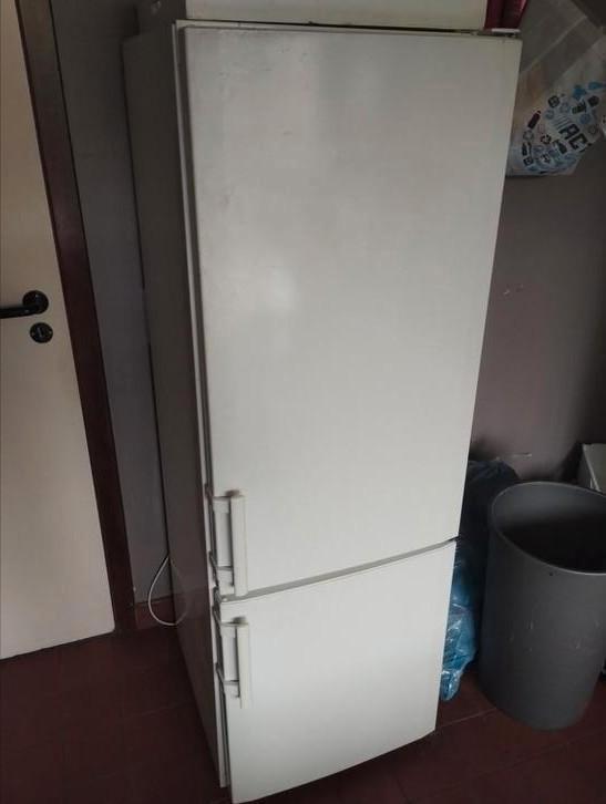 SHARP/LIEBHERR/INDISIT, Elektronische apparatuur, Wasmachines, Zo goed als nieuw, Ophalen