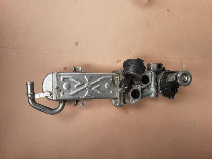 EGR KLEP Volkswagen Golf VI (5K1) (30L131512BL), Auto-onderdelen, Uitlaatsystemen, Volkswagen, Gebruikt