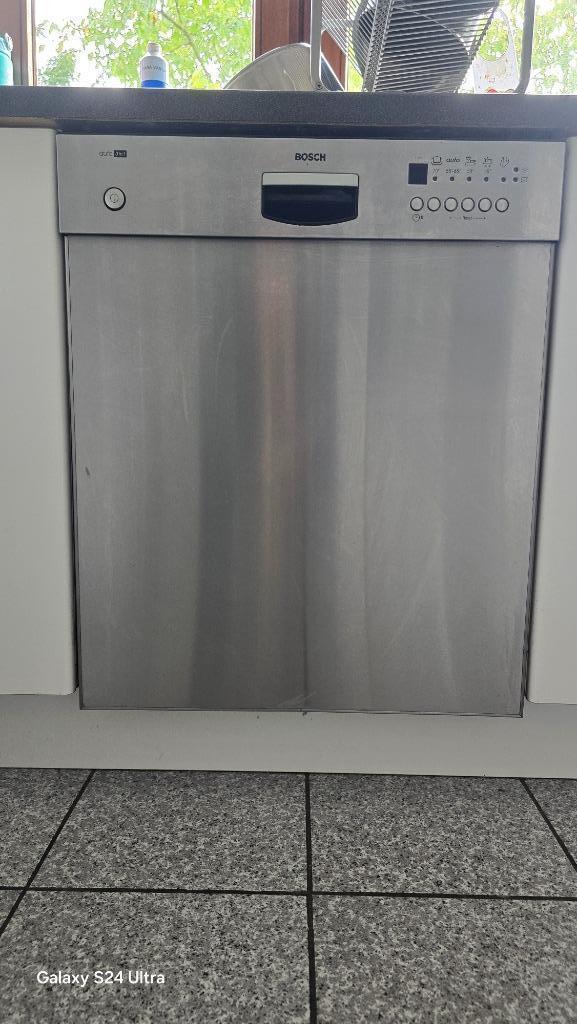 Inbouw Vaarwasmachine BOSCH, Elektronische apparatuur, Vaatwasmachines, Gebruikt, Inbouw, 85 tot 90 cm, 60 cm of meer, 14 tot 18 liter