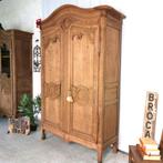 Grande armoire de mariée ancienne en chêne lixivié H 232 L 1, Enlèvement