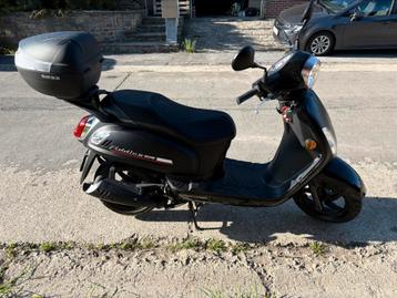 Sym Fiddle v2, Fietsen en Brommers, Snorfietsen en Snorscooters, Ophalen, SYM, Zo goed als nieuw, Benzine