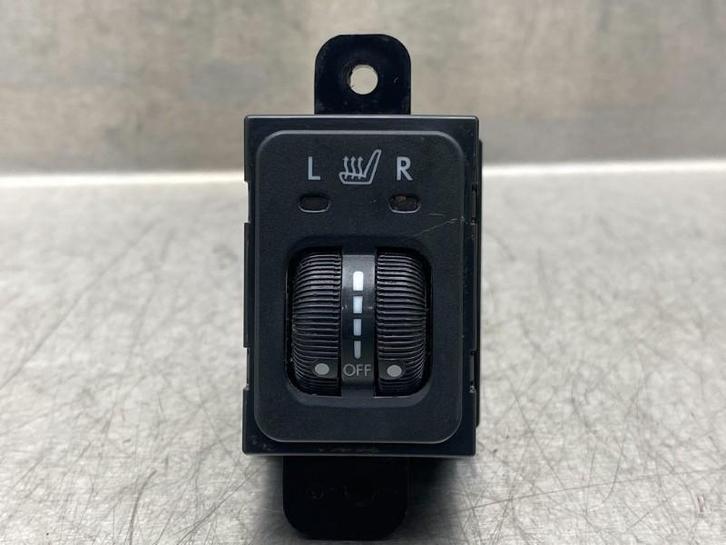 STOELVERWARMING SCHAKELAAR Subaru Forester (SH), Auto-onderdelen, Dashboard en Schakelaars, Subaru, Gebruikt