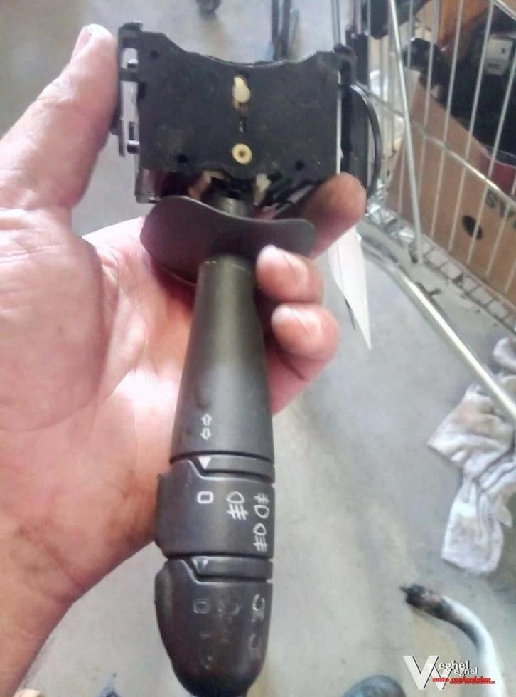 ruitenwisserschakelaar renault laguna 2004, Auto-onderdelen, Dashboard en Schakelaars, Gebruikt, Ophalen of Verzenden