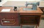 machine à coudre dans meuble, Antiquités & Art, Enlèvement