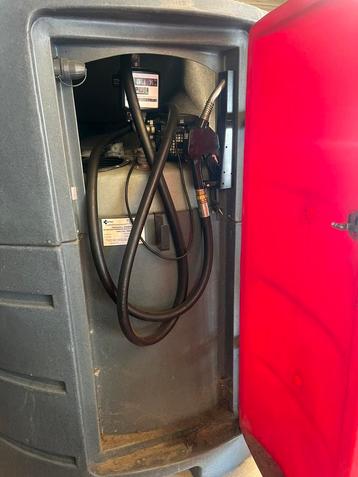 Mazoutank met pistool 2500 liter nieuw prijs 1800 euro beschikbaar voor biedingen