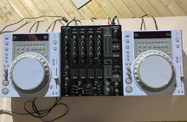 Volledige dj set, Muziek en Instrumenten, Dj-sets en Draaitafels, Zo goed als nieuw, Dj-set, Behringer, Ophalen