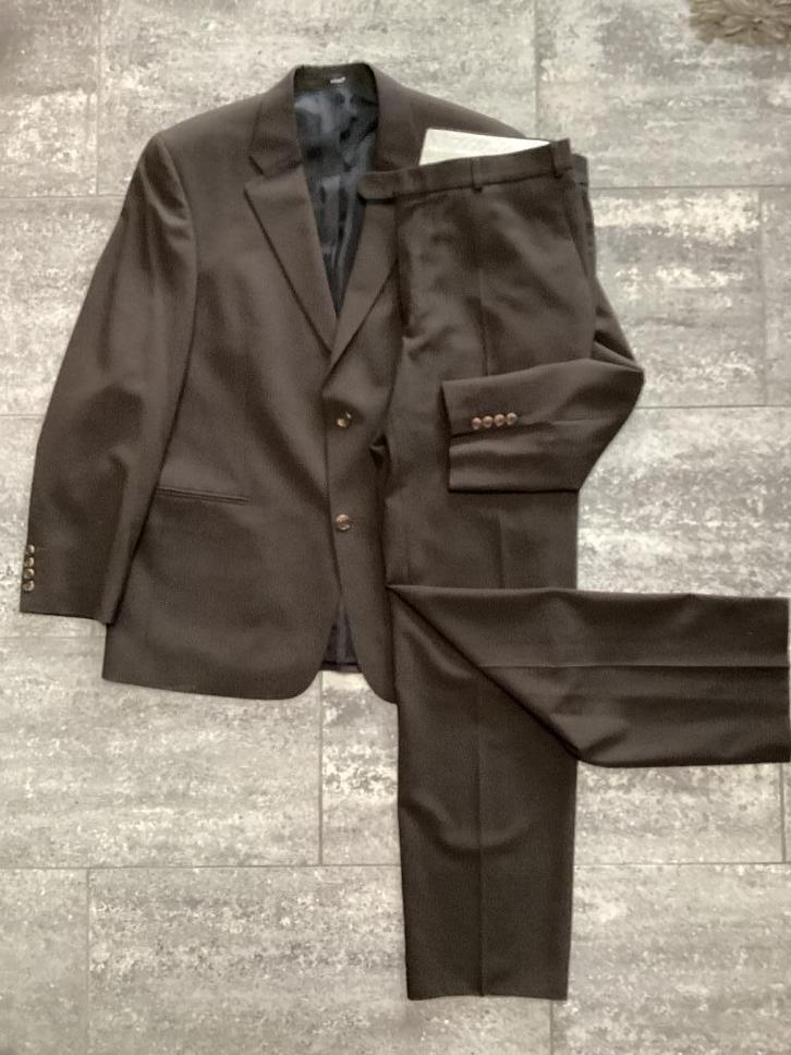 Kostuum heren Digel 52, Kleding | Heren, Kostuums en vesten, Zo goed als nieuw, Maat 52/54 (L), Bruin, Ophalen of Verzenden