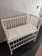 Co-sleeper incl matras met 4 wielen, Ophalen, Zo goed als nieuw, Ledikant