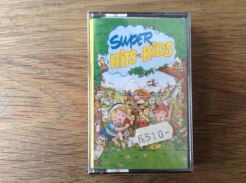 muziekcassette super hits voor kids beschikbaar voor biedingen