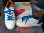 Chaussures blanches taille 34, Comme neuf, Enlèvement, Chaussures