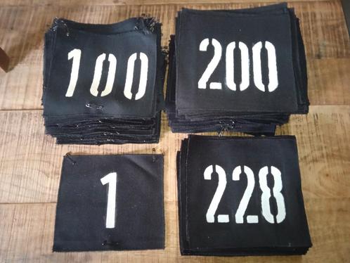 Lot van 228 retro rugnummers in stof : wielrennen , sport., Verzamelen, Retro, Ophalen of Verzenden