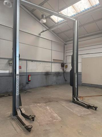 2 palen hefbrug Nussbaum / ATT 3 ton beschikbaar voor biedingen