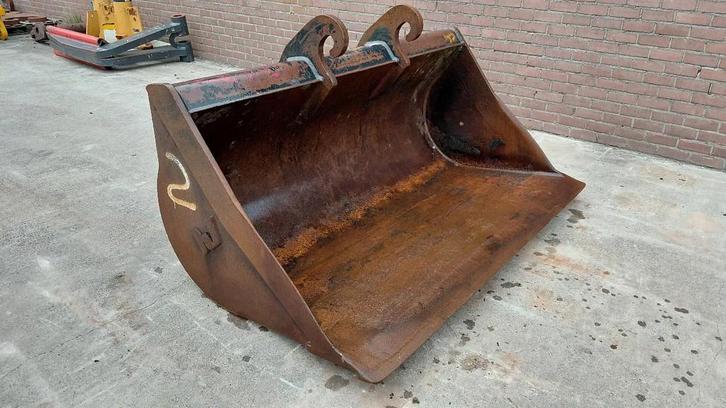 Verachtert CW30 / CW40 cleaning bucket / 1.7m3 / 2.10m wide, Articles professionnels, Machines & Construction | Pièces