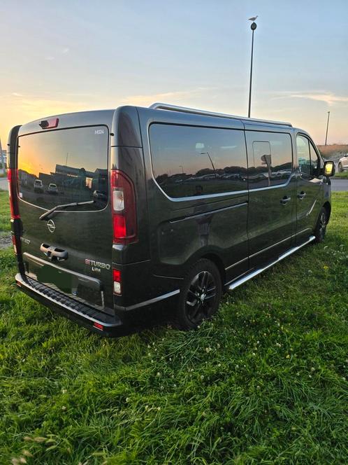 Opel vivaro 1.6 145cv black édition 9 places, Autos, Opel, Particulier, Vivaro, ABS, Caméra de recul, Phares directionnels, Régulateur de distance