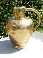 Antieke geelkoperen melkkan, Ophalen