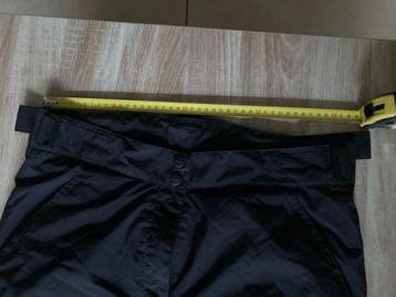 Pantalon de ski noir beschikbaar voor biedingen