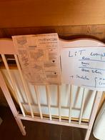 Kinderbed met roze en witte houten spijlen, Kinderen en Baby's, Ophalen, Gebruikt, Ledikant