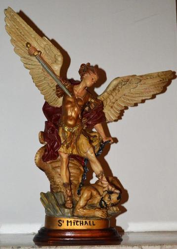 Aartsengel St Michaël 40 cm beschikbaar voor biedingen