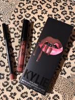 Twenty lipkit by Kylie Cosmetics, Bijoux, Sacs & Beauté, Beauté | Cosmétiques & Maquillage, Lèvres, Brun, Enlèvement ou Envoi