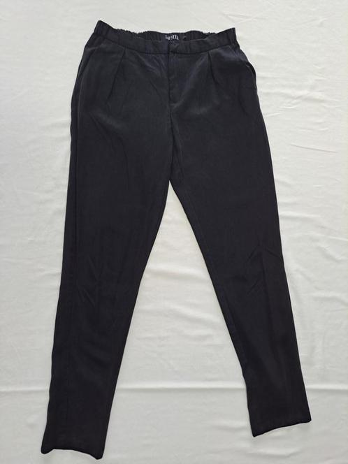 mbym zwarte viscose broek maat 38, Kleding | Dames, Broeken en Pantalons, Zo goed als nieuw, Maat 38/40 (M), Zwart, Lang, Ophalen of Verzenden