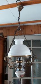 Antieke luster met opaline witte kap, Antiek en Kunst, Ophalen