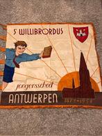 St Willibrordus Jongensschool vlag 1954 Antwerpen, Diversen, Vlaggen en Wimpels, Ophalen of Verzenden, Zo goed als nieuw