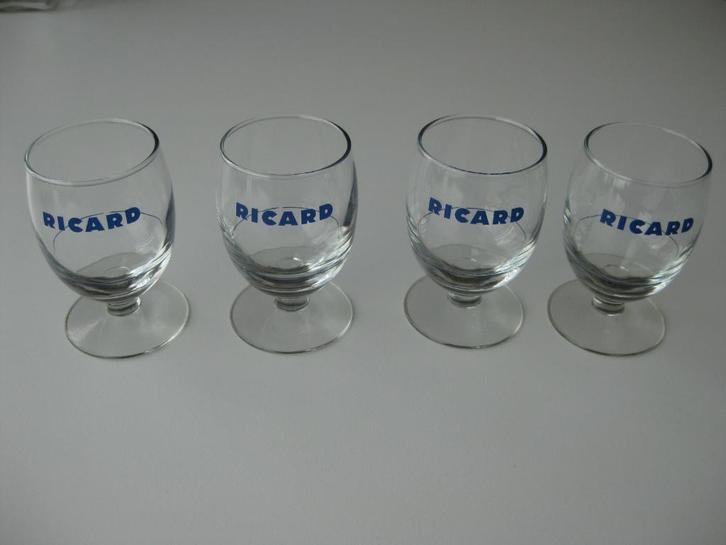 4 glazen ricard, Verzamelen, Glas en Drinkglazen, Zo goed als nieuw, Borrel- of Shotglas, Ophalen of Verzenden