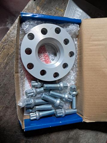 Golf mk4 alu wiel adapters beschikbaar voor biedingen