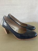 Donkerblauwe pump - mt 37, Kleding | Dames, Schoenen, Ophalen, Pumps, Blauw, Zo goed als nieuw
