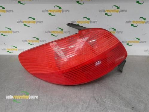 Achterlicht links van een Peugeot 206, Auto-onderdelen, Verlichting, Peugeot, Gebruikt, 3 maanden garantie