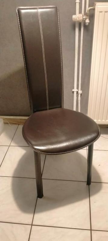 4 chaises design roche Bobois psyra en croûte de cuir beschikbaar voor biedingen