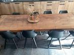 Grote houten tafel met 8 stoelen, Huis en Inrichting, Ophalen