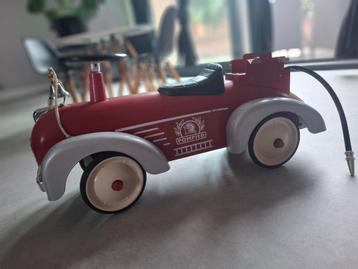 Retro vintage loopwagen beschikbaar voor biedingen