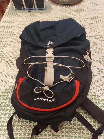 sac à dos de randonnée pour enfant 20L quechua Decathlon
