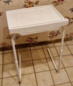 Tablette pliante en plastique, Enlèvement, Utilisé