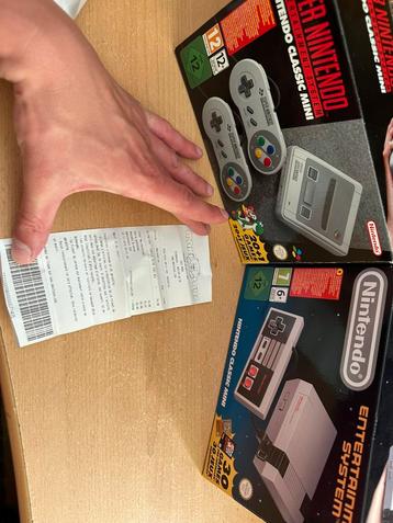 NES classic mini en SNES classic mini nieuwstaat + factuur beschikbaar voor biedingen