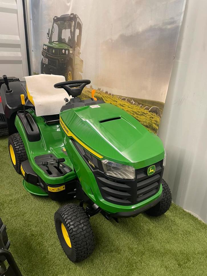 Zitmaaier John Deere X117R (nieuw), Jardin & Terrasse, Tondeuses autoportées, Neuf, 90 à 120 cm, Démarrage électrique, Bac de ramassage