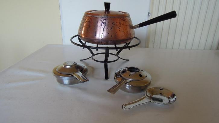 Complete fondueset: pan, borden, (NIEUWE) vorken, Elektronische apparatuur, Fonduesets, Fondueset, Brander, Ophalen of Verzenden