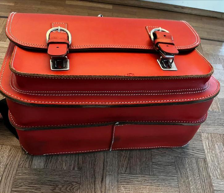 OWN STUFF lederen boekentas classic, Handtassen en Accessoires, Tassen | Schooltassen, Gebruikt, Aktetas of Boekentas, 30 tot 40 cm