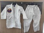 1 kimono 130 en 1 broek 140 karate, judo, verdedigingssport, Sport en Fitness, Ophalen of Verzenden, Gebruikt, Judo