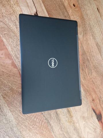 Laptop Dell  disponible aux enchères