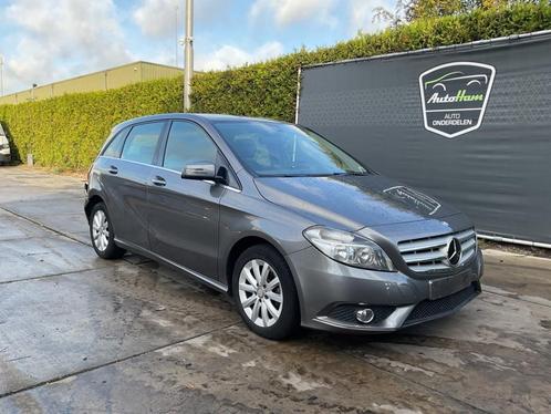 VOORKOP Mercedes-Benz B (W246) (01-2011/12-2018), Auto-onderdelen, Carrosserie, Mercedes-Benz, Gebruikt